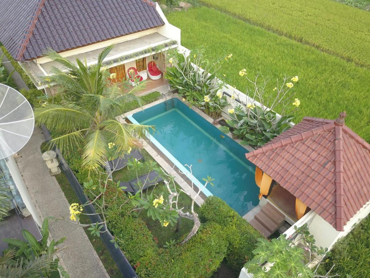 Rosseno Villa Yogyakarta Exterior foto